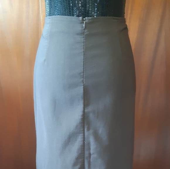 Andrea Quinn Long Brown Skirt Size 9 - Picture 3 of 7